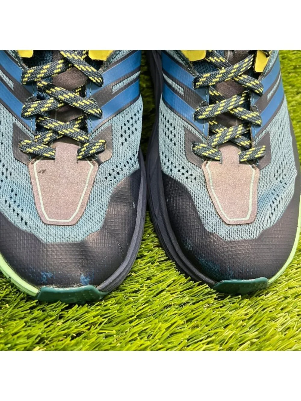 Hoka please review